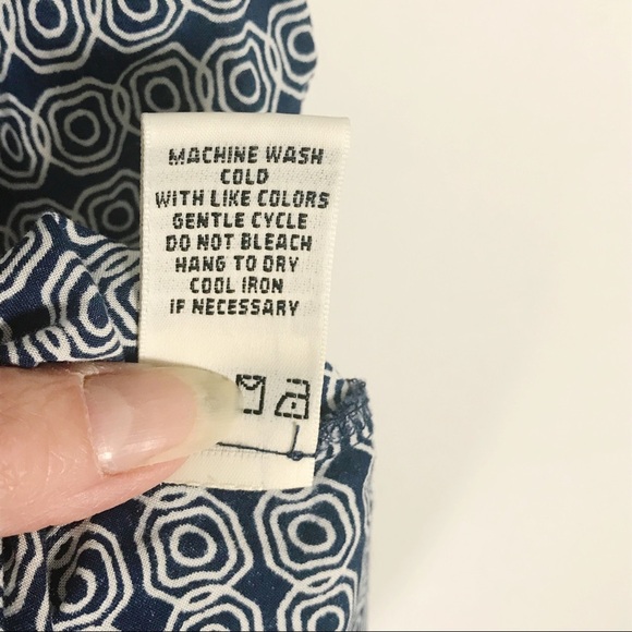 Max Studio Green and Blue Geometric Print Sleeveless Top Size Medium - Picture 4 of 5